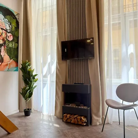 Gloriya Downtown * Budapešť